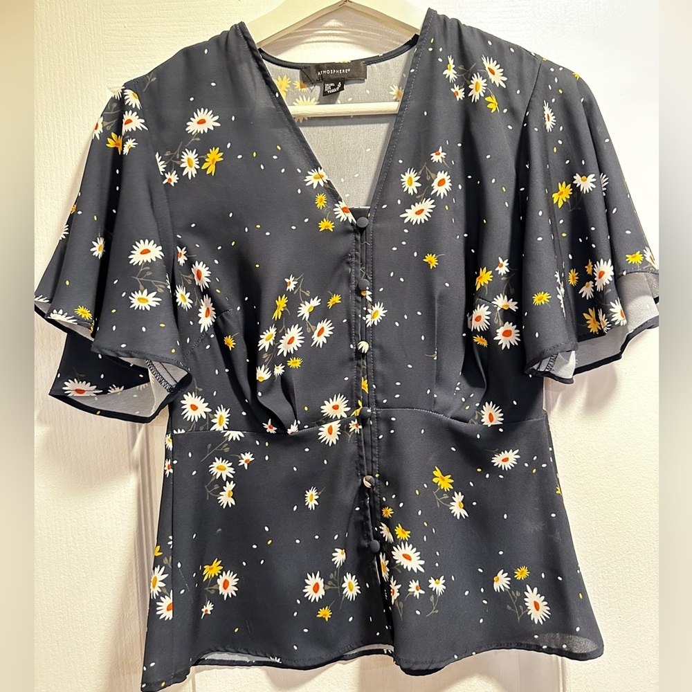 Atmosphere floral ruched top size 4